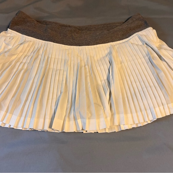 Lululemon Pleat To Street Skirt - Picture 5 of 15